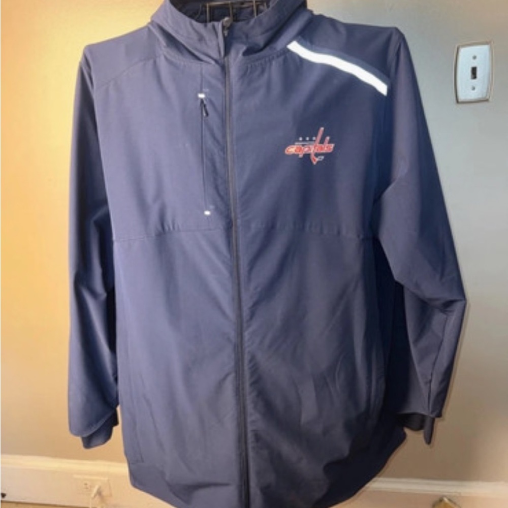 Washington Capital
XXL • Very good